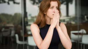 Migalhas emocionais para manipular os outros