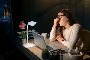 Trabalho noturno os riscos para a saúde