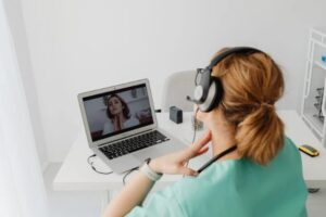 Terapia online para saúde mental.