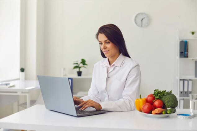 Nutricionista online para saúde da mulher